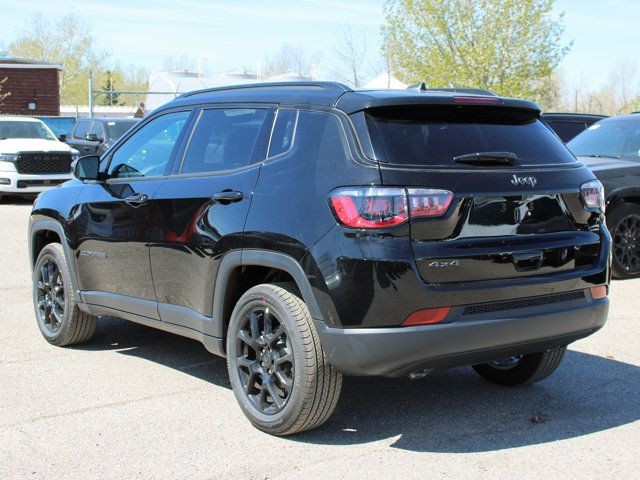 2025 Jeep Compass Altitude 4x4, Pano Sunroof, Heated Seats, 360 in Cars & Trucks in Calgary - Image 3