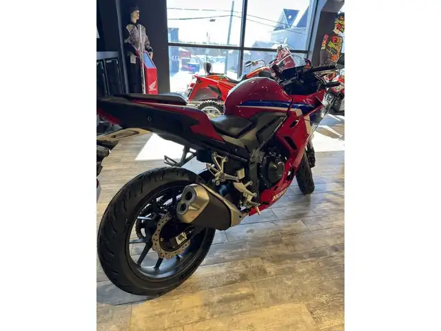 2025 Honda CBR 500R in Sport Bikes in Ottawa - Image 3