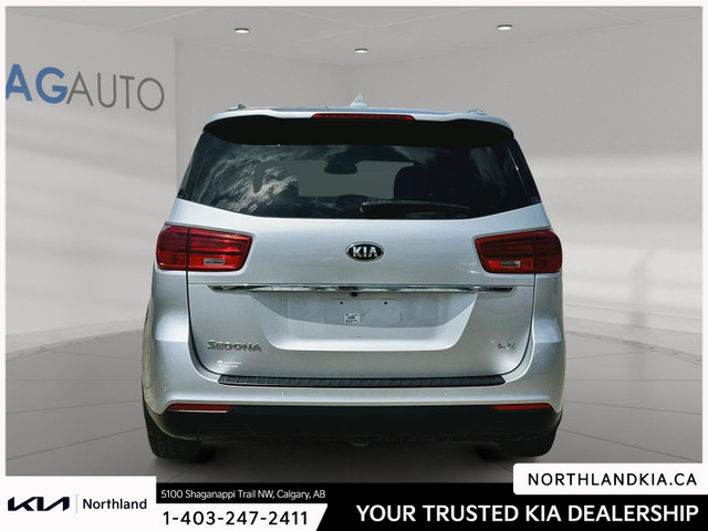 2019 Kia Sedona LX in Cars & Trucks in Calgary - Image 3