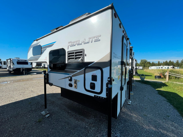 2022 Real Lite HS1805 Truck Camper- 1600LBS - fits 5'6" box & up in Travel Trailers & Campers in Stratford - Image 3