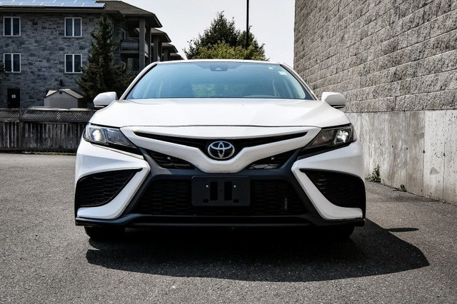 2024 Toyota Camry SE AWD • HEATED SEATS/STEERING • APPLE CARPLAY in Cars & Trucks in Kingston - Image 4