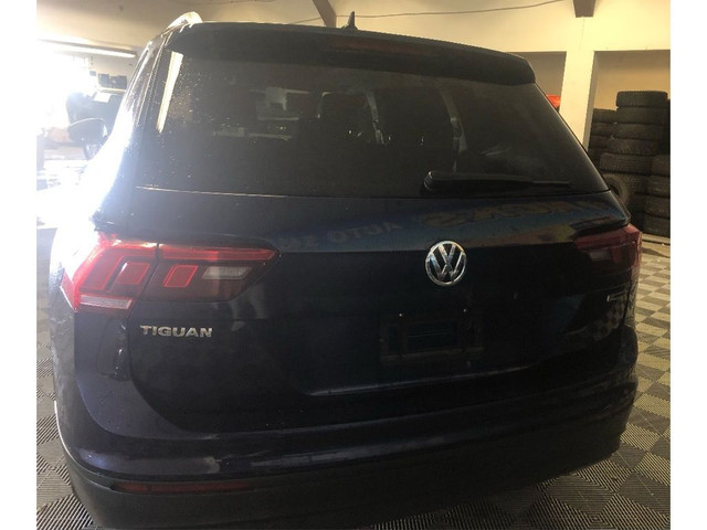  2021 Volkswagen Tiguan AWD, Panoramic Sunroof, Navigation, Heat in Cars & Trucks in North Bay - Image 4