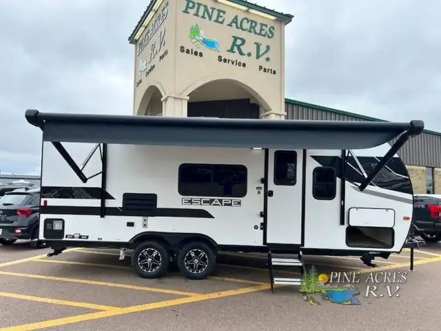 2023 KZ Escape E211RB Couples - Rear Bath in Travel Trailers & Campers in Moncton - Image 4