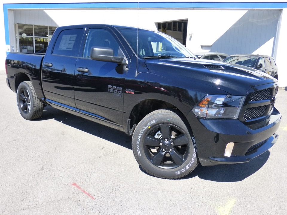 2022 Ram 1500 Classic NIGHT EDITION