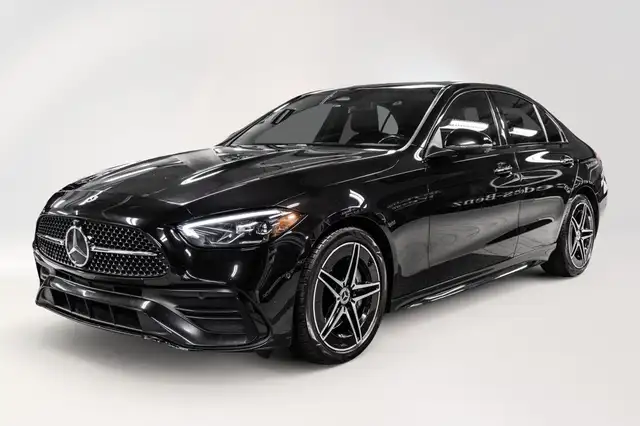 2023 Mercedes-Benz C300 4MATIC Sedan | Premium | Night | Carplay in Cars & Trucks in City of Montréal - Image 2
