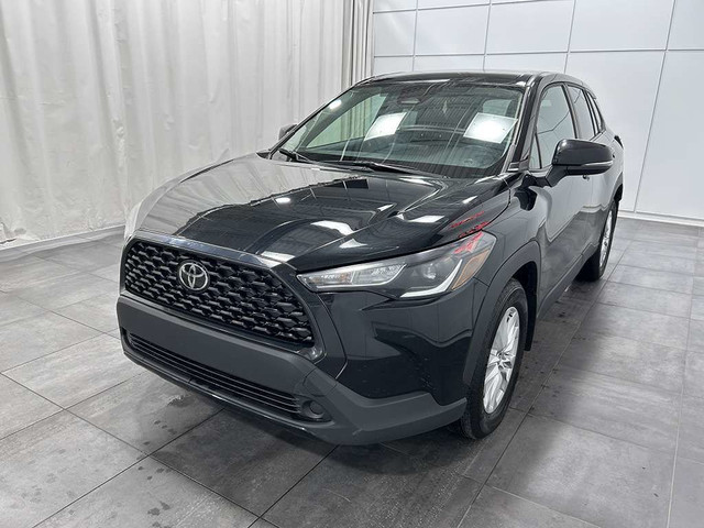 2023 Toyota Corolla Cross LE - AWD - VOLANT CHAUFFANT in Cars & Trucks in Québec City - Image 3