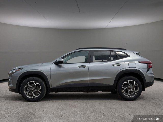 2025 Chevrolet Trax LT | Apple Carplay | Heated Seats | Parking in Cars & Trucks in Saskatoon - Image 3