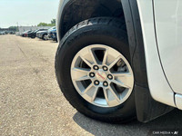 The 2024 GMC Sierra 1500 SLE Crew Cab boasts a powerful 5.3L ECOTEC3 V8 engine, delivering 355 hp an... (image 9)