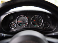 4x4, 3.6L V6, 6-Speed Manual, Winch, Fox Suspension, Steel Front Bumper, Side Steps, A/C, This 2 Doo... (image 4)