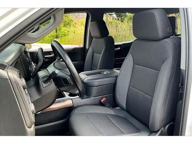 2022 Chevrolet Silverado 1500 LTD LT Trail Boss | 5.3L V8 | Line in Cars & Trucks in Mississauga / Peel Region - Image 26
