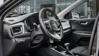 *Sunroof, Heated Steering Wheel, Blind Spot Detection, Heated Seats, Apple CarPlay!* Step into your... (image 8)