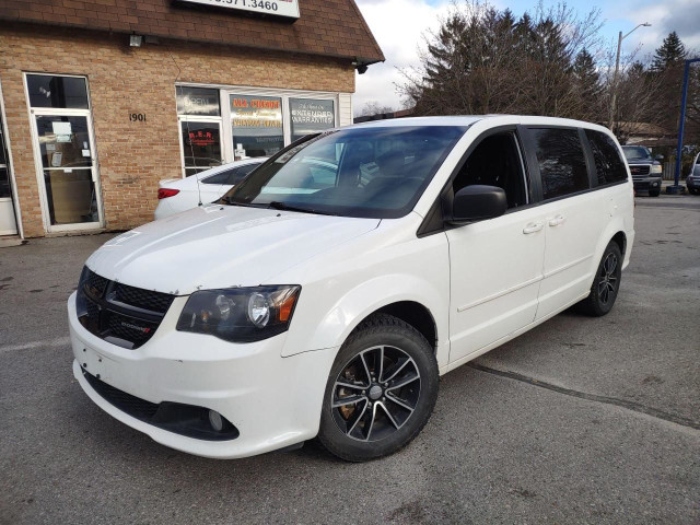  2017 Dodge Grand Caravan SXT MODEL--FULL STOW N GO-DVD-SPORT WH in Cars & Trucks in Oshawa / Durham Region - Image 2