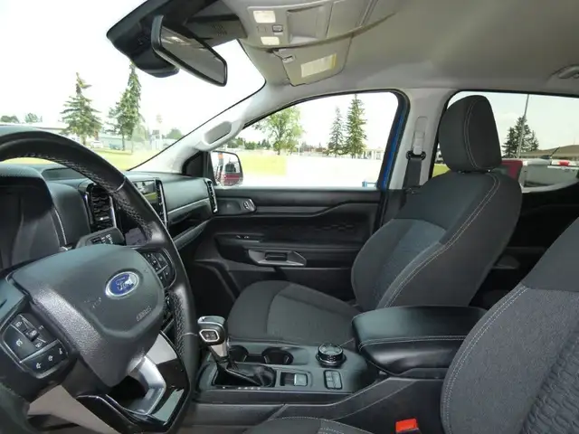 XLT 4WD SuperCrew 5' Box, One Owner in Cars & Trucks in Edmonton - Image 11