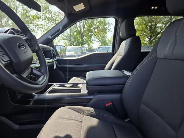 2025 Ford F-150 STX | BLACK APP PKG | MOBILE OFF PKG | BLIS dans Autos et camions dans Calgary - Image 16