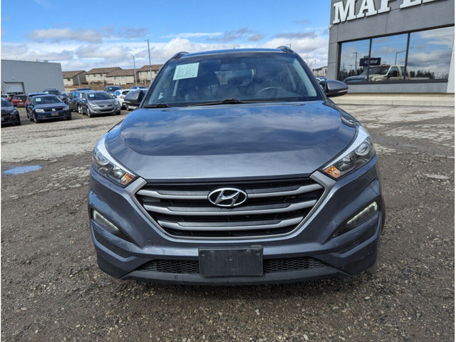  2017 Hyundai Tucson AWD | LEATHER | PANO ROOF | CAMERA | HTD SE in Cars & Trucks in London - Image 3