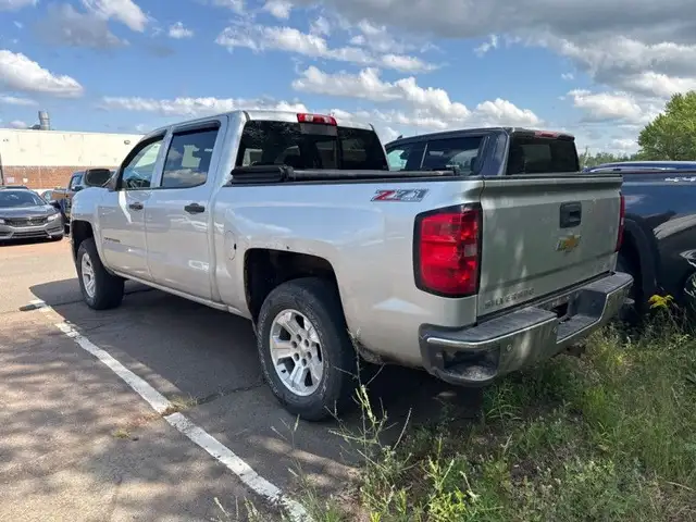 2014 Chevrolet Silverado 1500 LT w/2LT - Bluetooth dans Autos et camions dans Moncton - Image 5