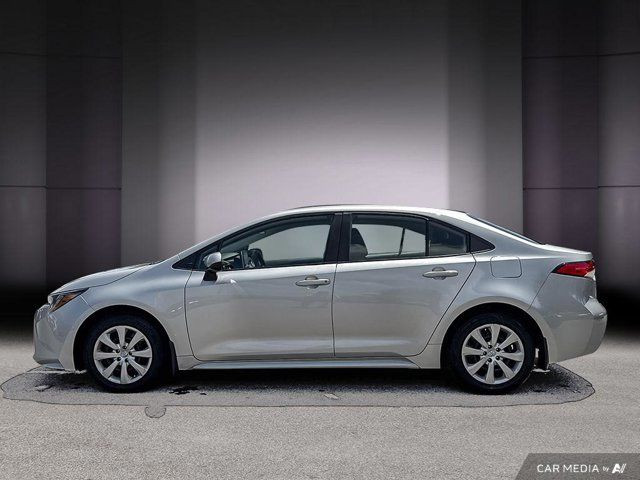 2021 Toyota Corolla LE | Safety Sense | Heated Seats | Carplay in Cars & Trucks in Cambridge - Image 2