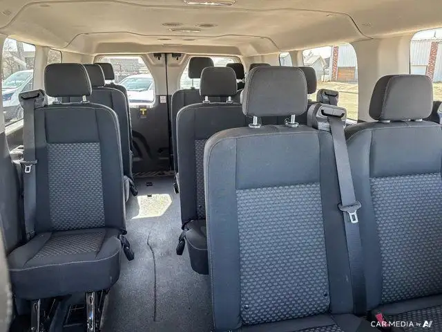 2023 Ford Transit Passenger Wagon T350 | Bluetooth in Cars & Trucks in Saskatoon - Image 32