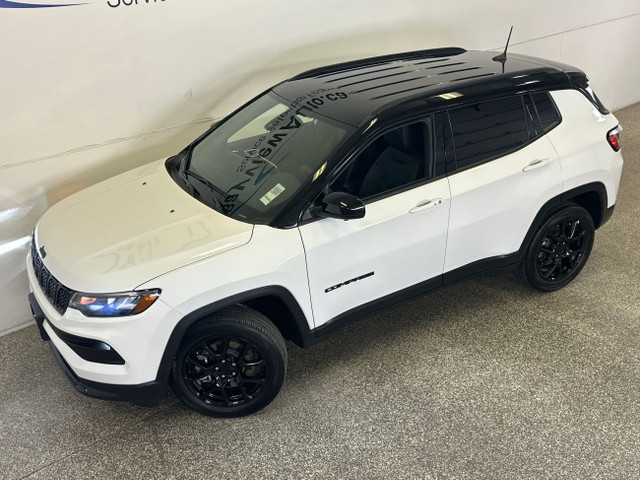 2023 Jeep Compass Altitude ALTITUDE/AWD/BLACK LEATHER/BIG WHE... in Cars & Trucks in Belleville - Image 2