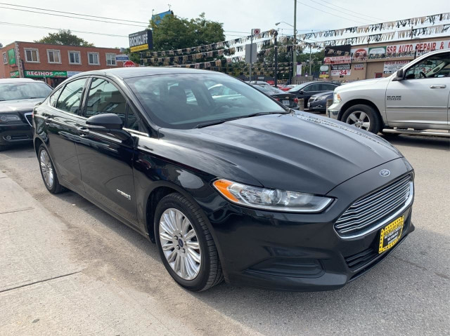 2014 Ford Fusion Hybrid SE SE in Cars & Trucks in City of Toronto - Image 3