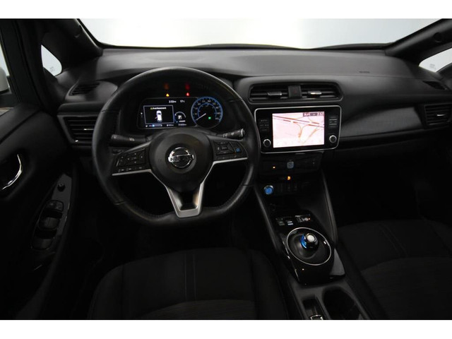 2020 Nissan LEAF SV in Cars & Trucks in Lévis - Image 3