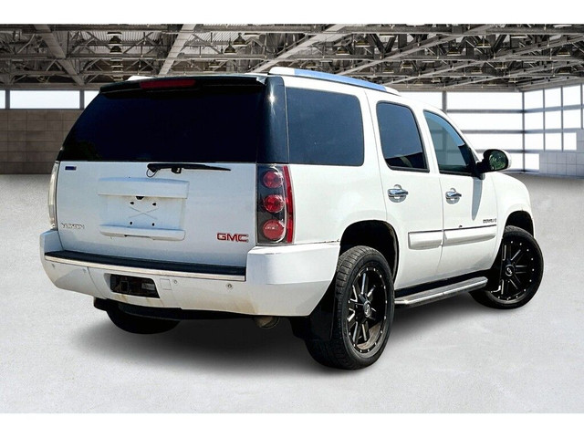 2008 GMC Yukon Denali | AS IS | AWD in Cars & Trucks in Mississauga / Peel Region - Image 2