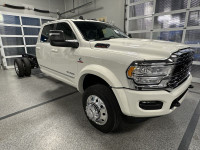 Discover Martin Chrysler, a family-owned gem since 44! With unbeatable service & deals, we're your g... (image 1)