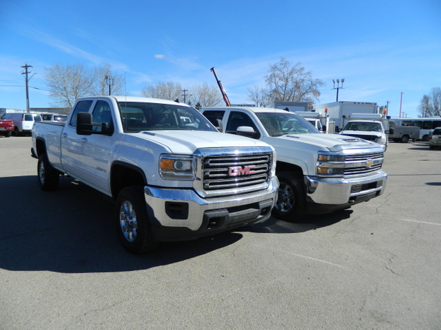 2017 And 2015 CHEVY / GMC 2500 H/D  3500 H/D  4X4  SHORT OR LONG in Cars & Trucks in Edmonton - Image 2