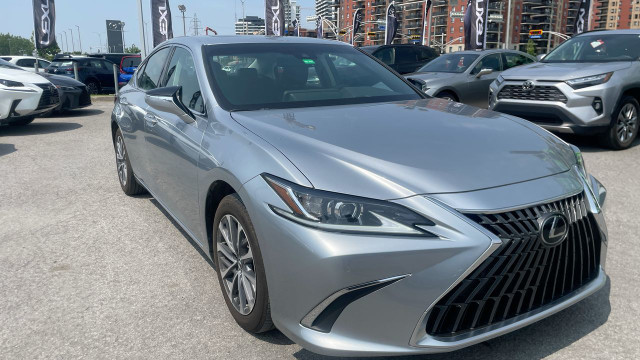 2023 Lexus ES350 Premium / Camera / Bluetooth / Cuir Bien Équipé in Cars & Trucks in Laval / North Shore - Image 4
