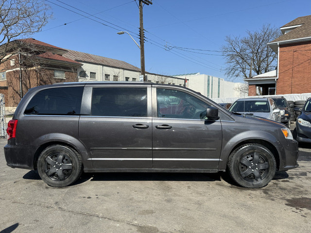 2016 Dodge Grand Caravan 4dr Wgn in Cars & Trucks in Hamilton - Image 4