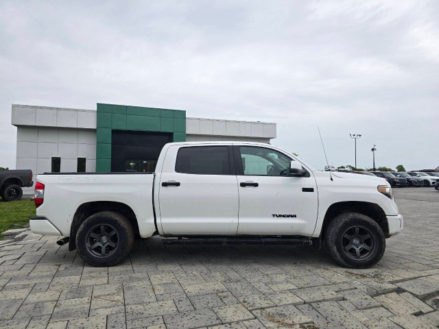 2016 Toyota Tundra in Cars & Trucks in Ottawa - Image 4