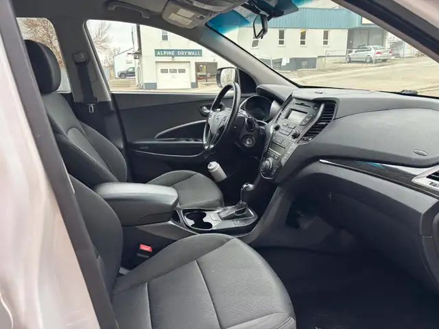 2016 Hyundai Santa Fe Sport AWD 4dr 2.4L Premium in Cars & Trucks in Calgary - Image 20