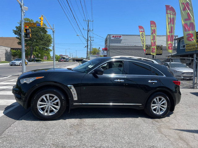 2011 Infiniti FX35 AWD 4dr in Cars & Trucks in City of Toronto - Image 4