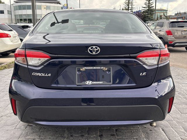2022 Toyota Corolla LE | No Accidents| Premium Mats | BlindSpot in Cars & Trucks in Calgary - Image 4