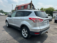 2014 FORD ESCAPE SE ! NO ACCIDENTS , COMES CERTIFIED , AMAZING ON FUEL CARS IN LOBO LTD. (Buy - Sell... (image 4)