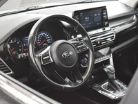 The 2021 Kia Seltos EX AWD is a stylish and practical subcompact SUV with standard all-wheel drive.... (image 5)