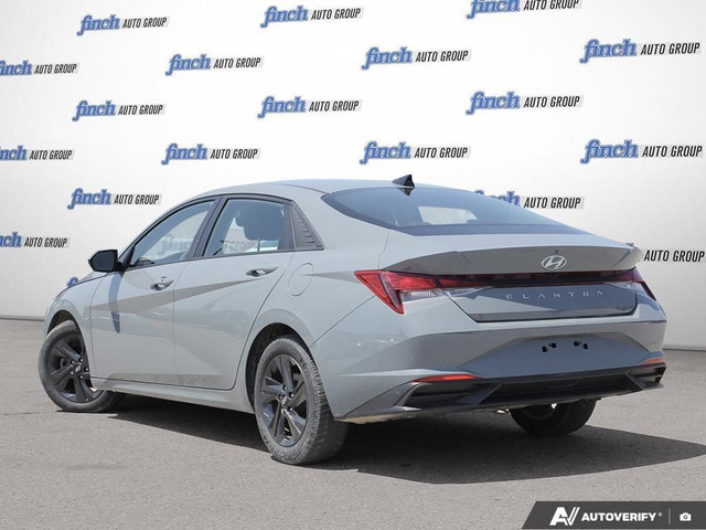 2022 Hyundai Elantra Preferred w/Sun & Tech Pkg power sunroof... in Cars & Trucks in London - Image 4