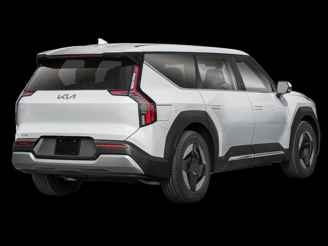 Kia EV9 Land AWD 2026 in Cars & Trucks in Longueuil / South Shore - Image 2
