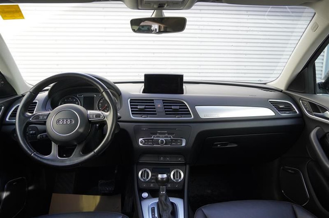 2015 Audi Q3 2.0T Technik quattro 6sp Tiptronic in Cars & Trucks in Calgary - Image 2