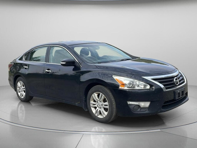 2015 Nissan Altima 4dr Sdn I4 CVT 2.5 SL in Cars & Trucks in Muskoka - Image 3