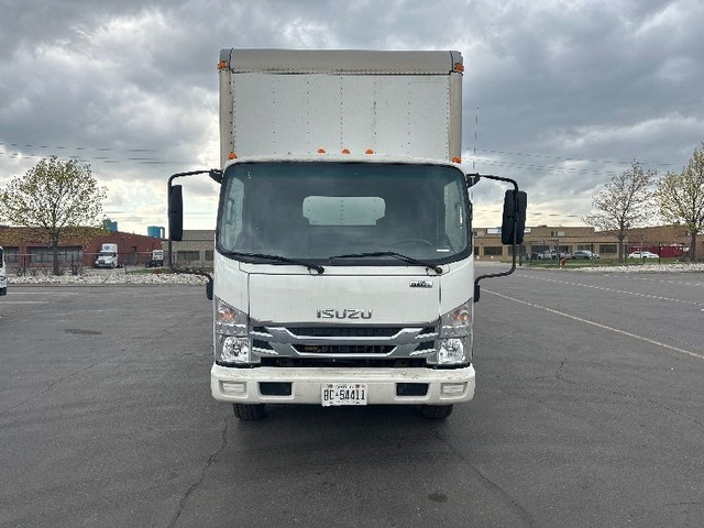 2018 Isuzu Truck NRR in Heavy Trucks in Mississauga / Peel Region - Image 2
