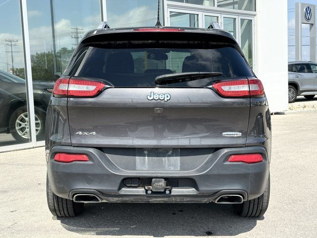 2017 Jeep Cherokee North | REARVIEW CAMERA | TERRAIN SELECTION in Cars & Trucks in Winnipeg - Image 4