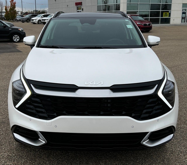 2025 Kia Sportage PlugIn Hybrid SX AVAILABLE NOW Cars & Trucks