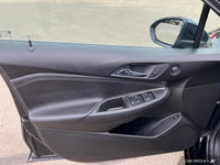 Leather Seats, Remote Start, Heated Seats, Heated Steering, Apple Carplay & Android Auto, Back-Up Ca... (image 9)