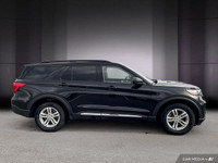 *2023 Ford Explorer XLT -- 6-Passenger | Captain's Chairs | AWD | CarPlay | Heated Seats* Previous D... (image 5)
