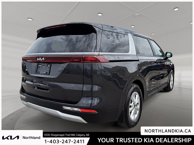 2023 Kia Carnival LX in Cars & Trucks in Calgary - Image 4