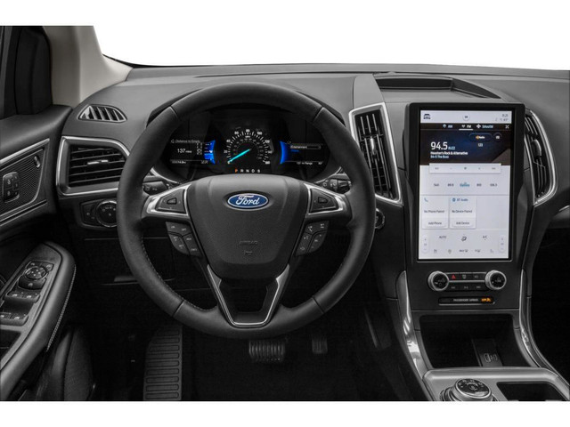 2022 Ford Edge Titanium in Cars & Trucks in Markham / York Region - Image 4