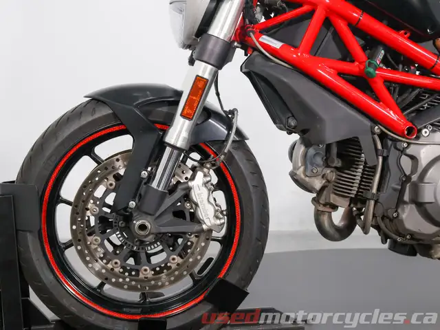 2012 Ducati Monster 796 in Street, Cruisers & Choppers in Kelowna - Image 13