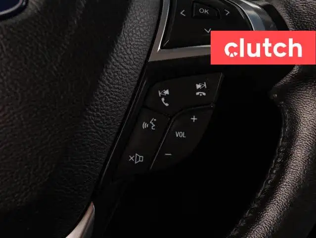 2018 Ford Edge Titanium w/ Apple CarPlay & Android Auto, Nav, Pa in Cars & Trucks in Bedford - Image 28