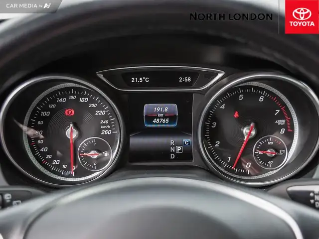 2019 Mercedes-Benz GLA 250 CLEAN CARFAX - ONE OWNER - LOW KMS... in Cars & Trucks in London - Image 9